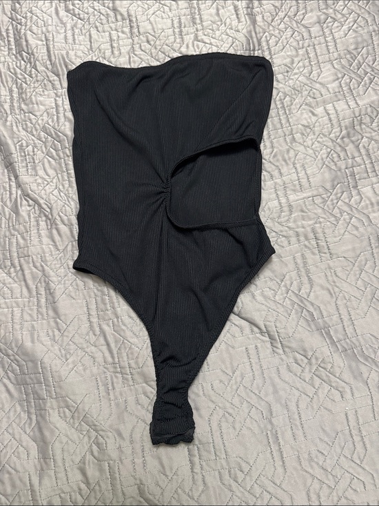 PrettyLittleThing Tops - Cut Out Bodysuit